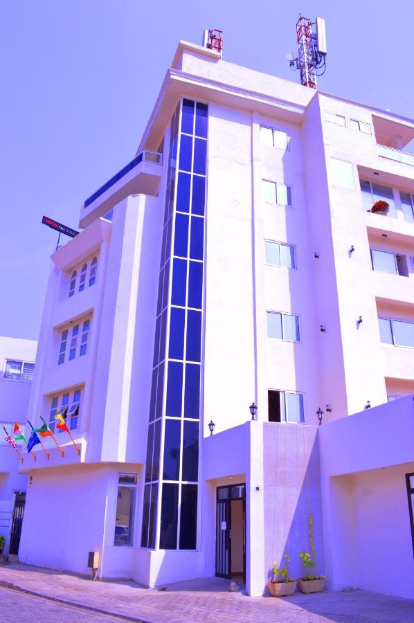 Hotel Les Orchidees Cotonou Exterior foto